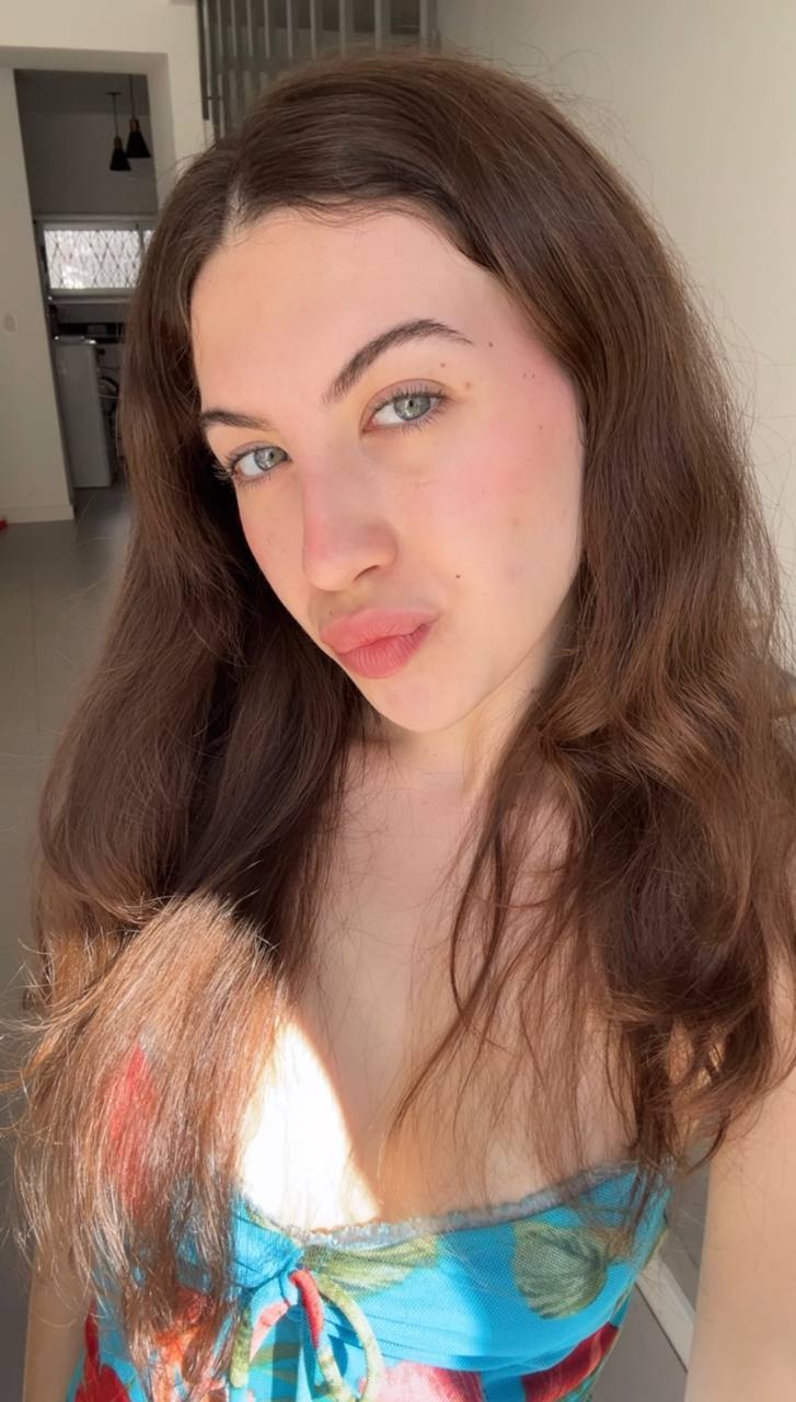 Nude girl Amber in Cotonou