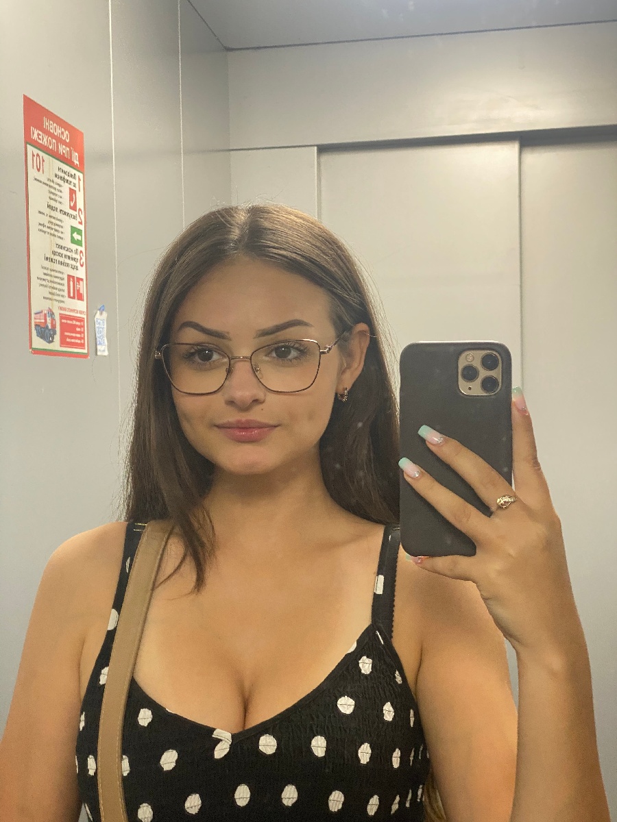 Sexy model Stacy in Cotonou